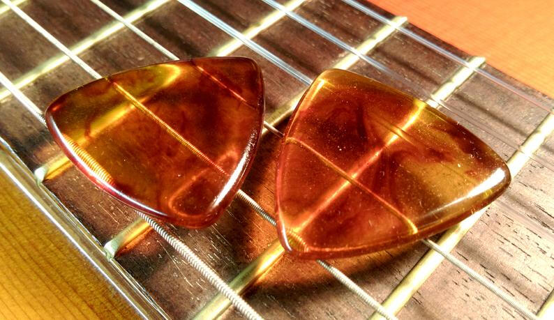amber resin guitar pick